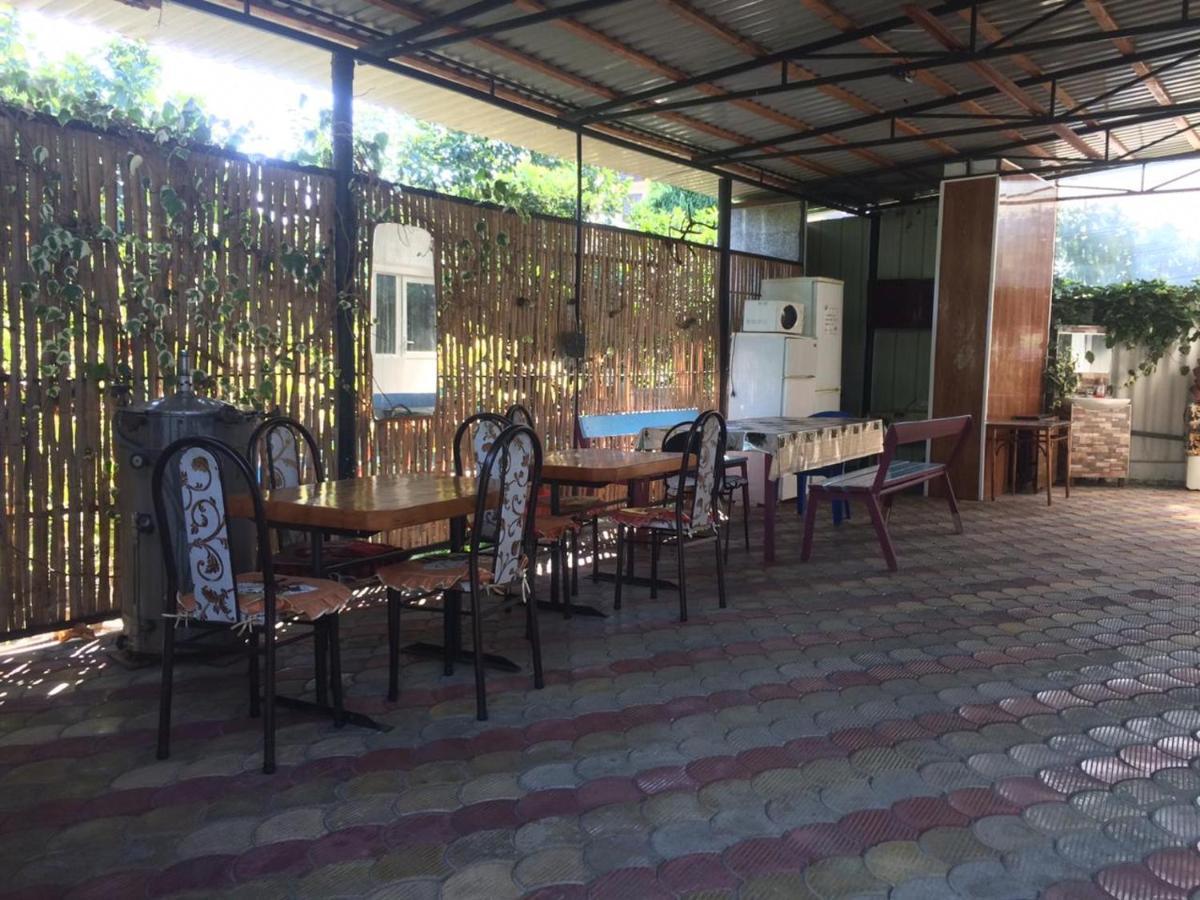 Гостевой Дом У Левы Otel Gagra Dış mekan fotoğraf