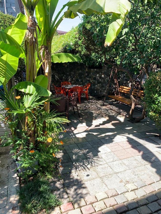 Гостевой Дом У Левы Otel Gagra Dış mekan fotoğraf