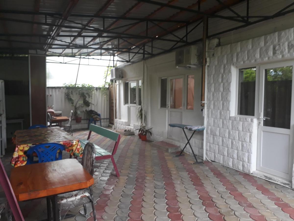 Гостевой Дом У Левы Otel Gagra Dış mekan fotoğraf