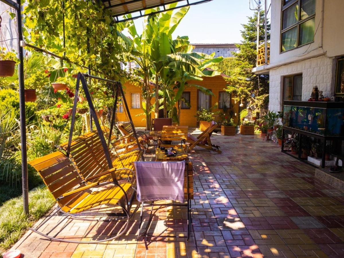 Гостевой Дом У Левы Otel Gagra Dış mekan fotoğraf