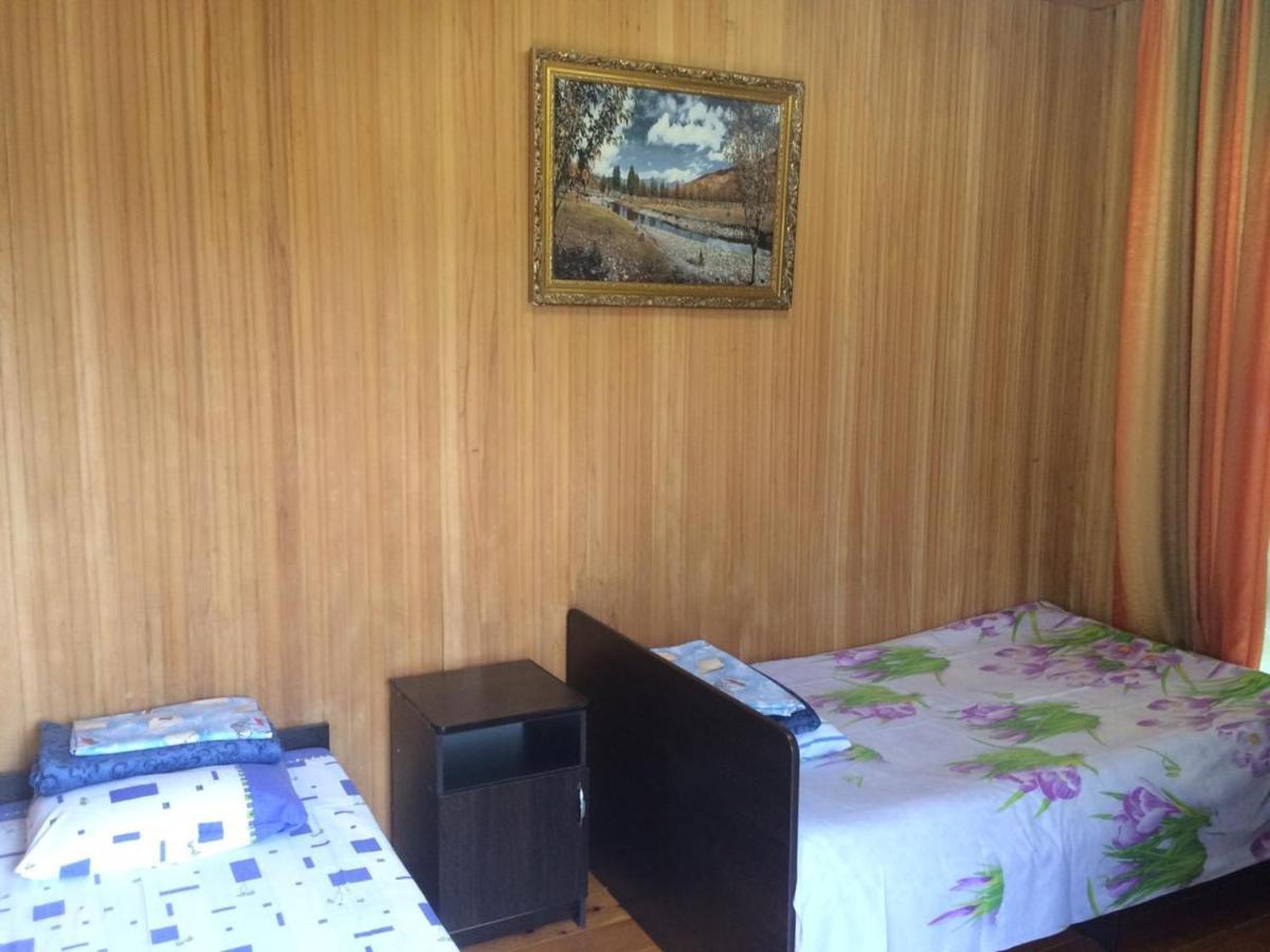 Гостевой Дом У Левы Otel Gagra Dış mekan fotoğraf