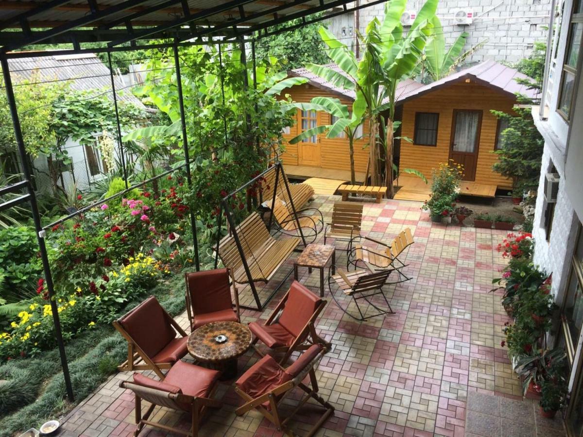 Гостевой Дом У Левы Otel Gagra Dış mekan fotoğraf